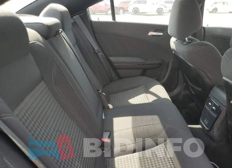 2C3CDXJG2KH671324 Photo# 10