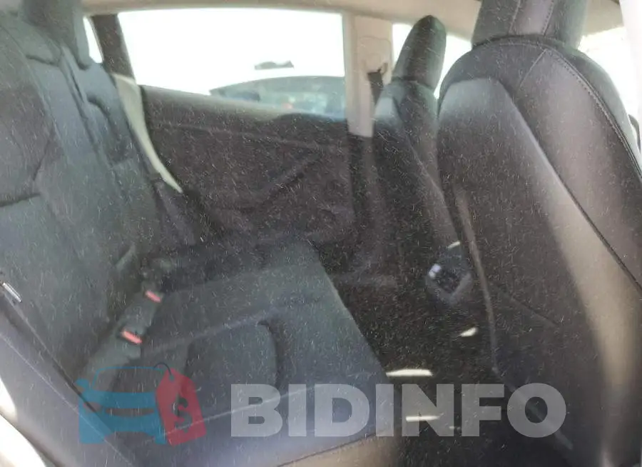 5YJ3E1EB4NF252230 Photo# 10
