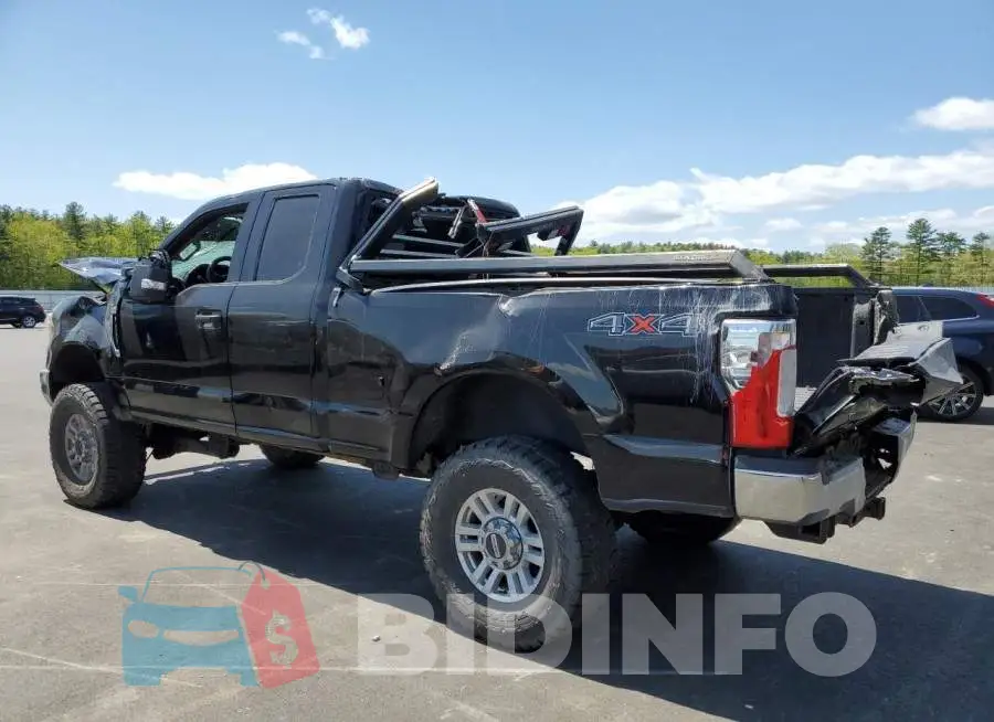 1FT7X2B68HED68996 Photo# 2