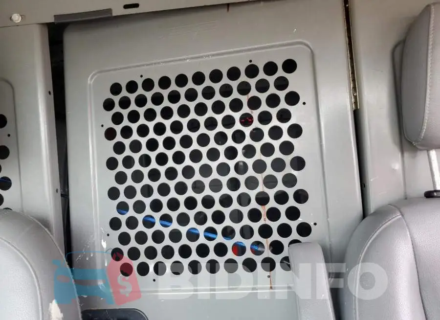 1FTNE1ZM5FKB18514 Photo# 10