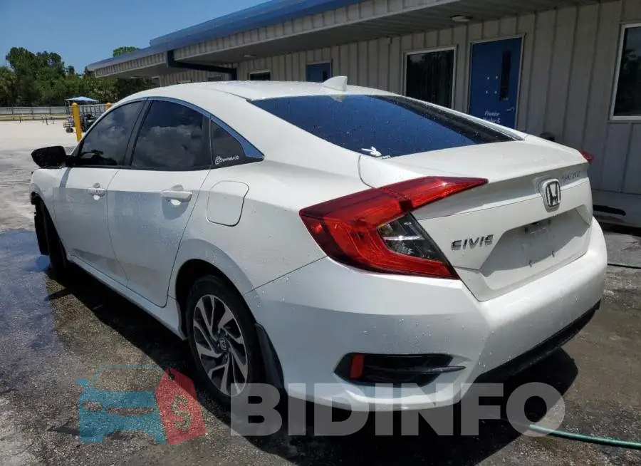 19XFC2F70HE008085 Photo# 2
