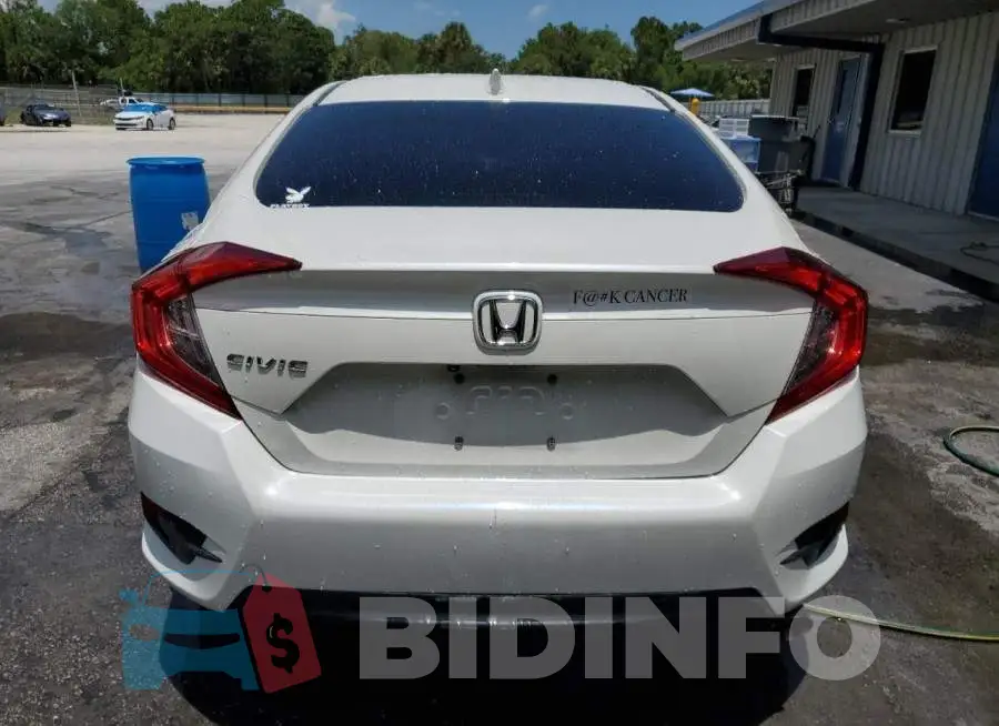 19XFC2F70HE008085 Photo# 6