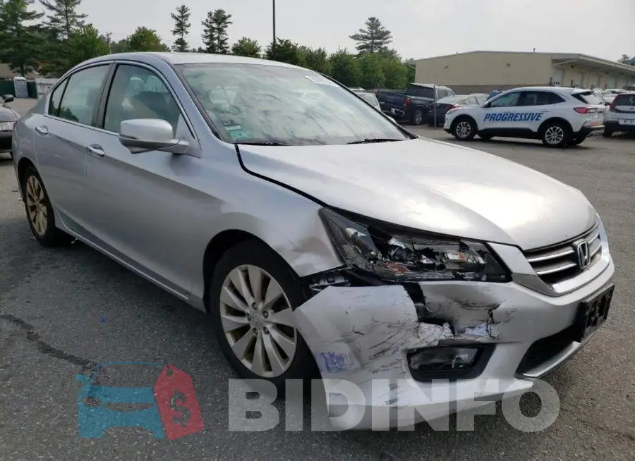 1HGCR2F77FA127271 Photo# 4