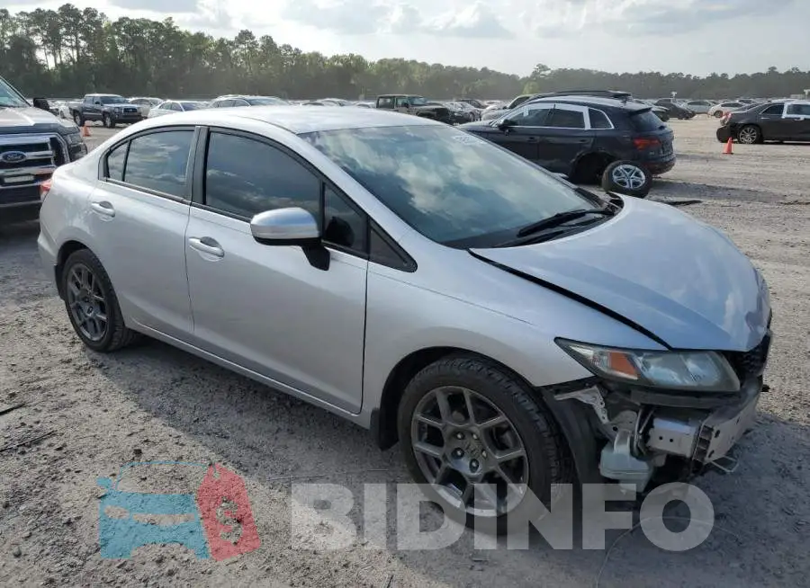 2HGFB2F57FH510838 Photo# 4