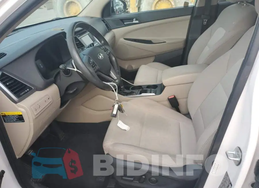 KM8J33A27GU250928 Photo# 7