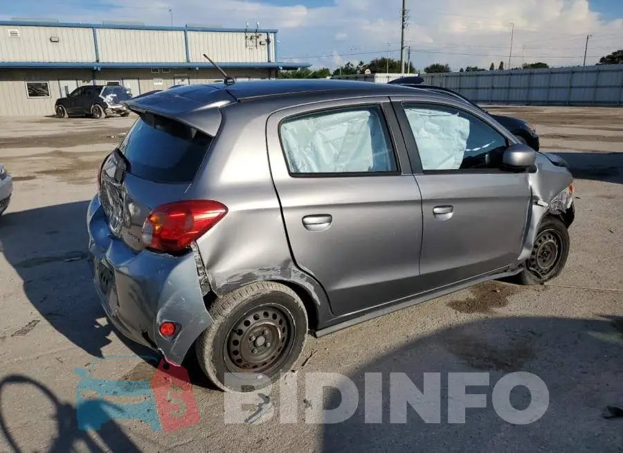 ML32A3HJ2FH046527 Photo# 3