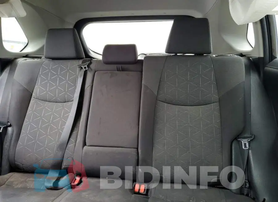 2T3P1RFV1MC210886 Photo# 10