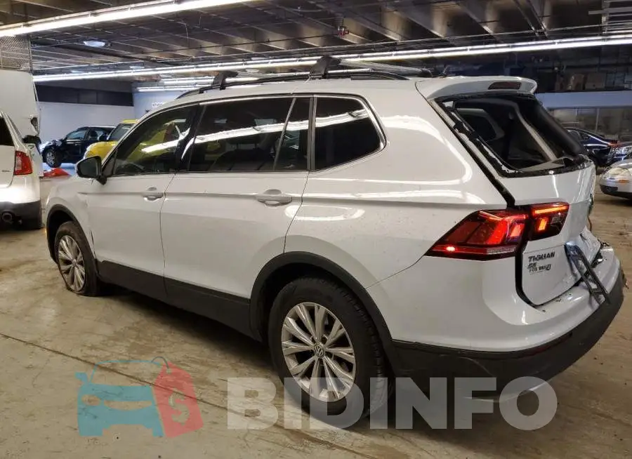 3VV2B7AX8KM054185 Photo# 2