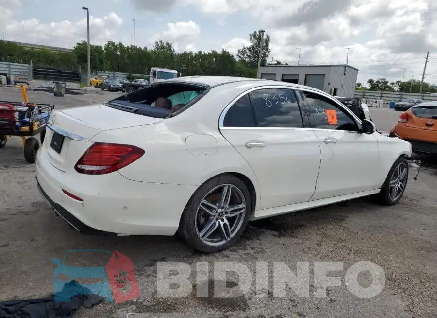 WDDZF4JB6HA288356 Photo# 3