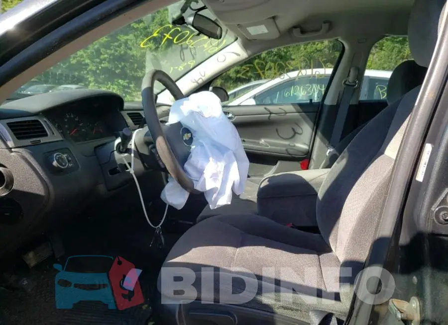 2G1WD5E39G1109174 Photo# 7