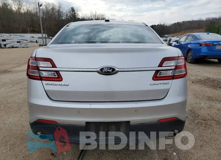 1FAHP2F88JG109621 Photo# 6