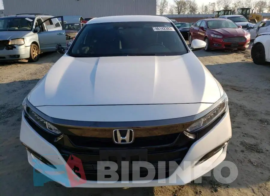 1HGCV1F37JA107601 Photo# 5