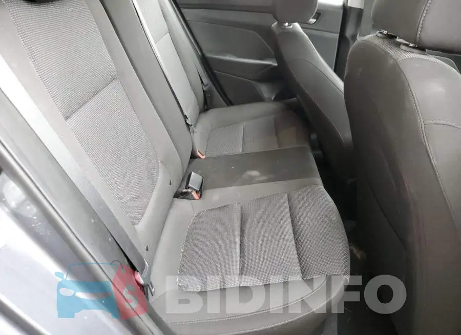 3KPC24A32KE051663 Photo# 10