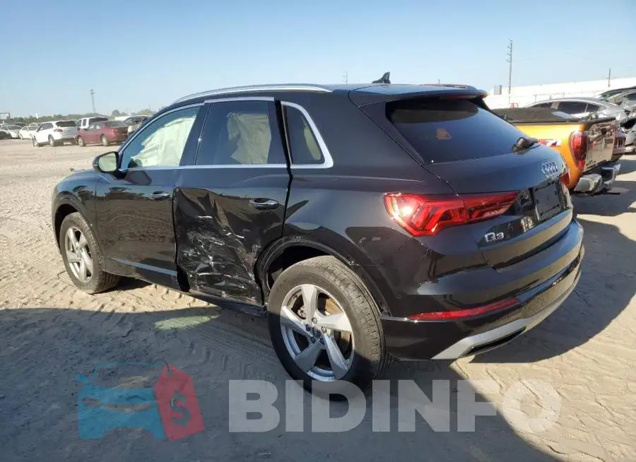WA1AECF32L1002849 Photo# 2