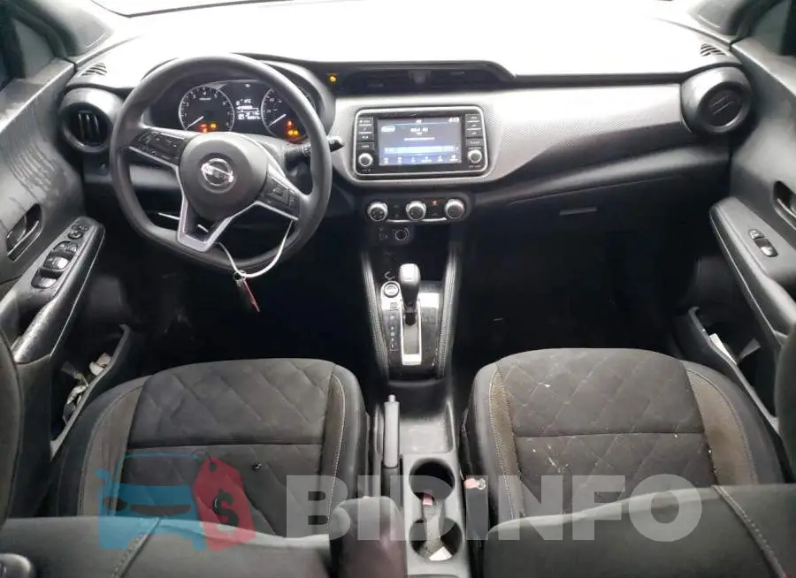 3N1CP5CU4JL529155 Photo# 8
