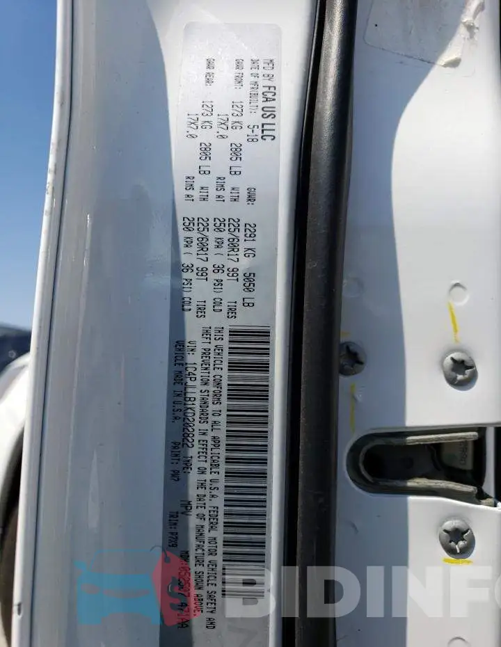 1C4PJLLB1KD202822 Photo# 12
