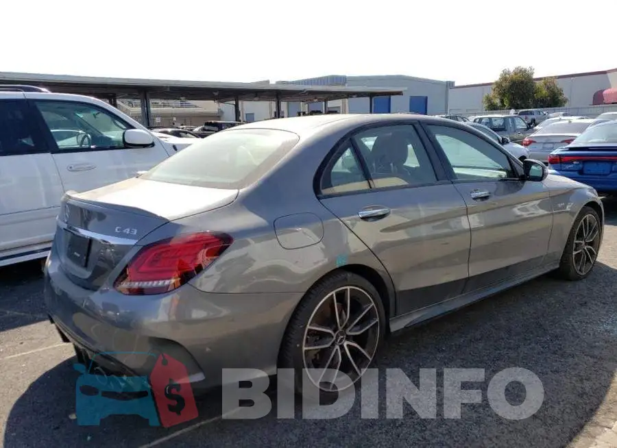 WDDWF6EB9LR558229 Photo# 3