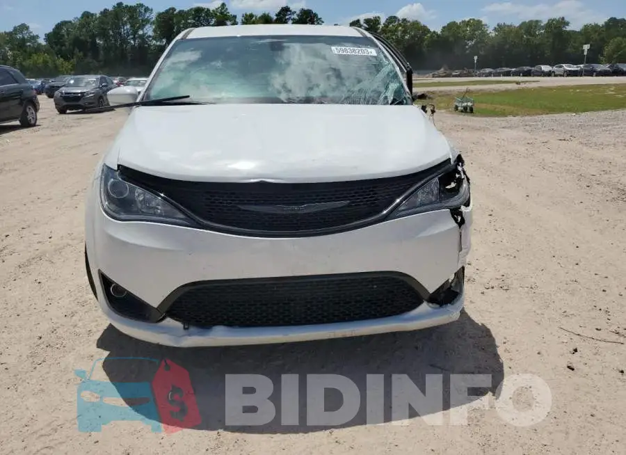 2C4RC1FG4LR262865 Photo# 5