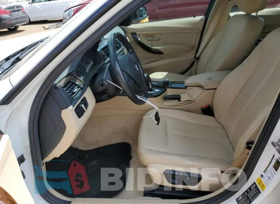 WBA3C3C58FK201913 Photo# 7