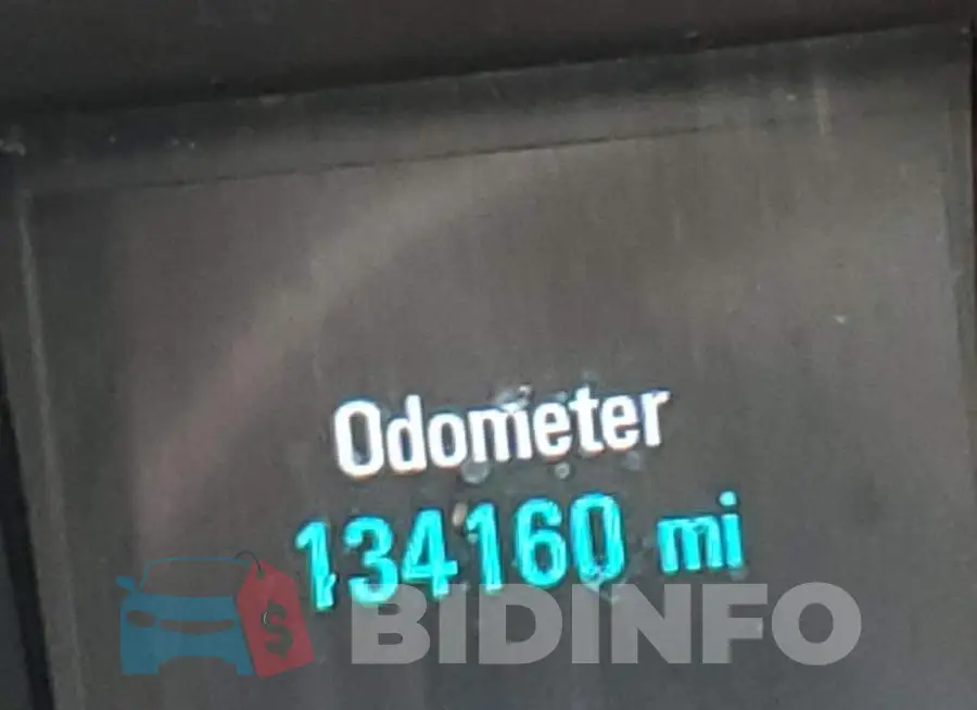 1G11A5SL4FF267923 Photo# 8
