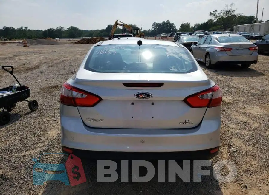 1FADP3F21EL360185 Photo# 6