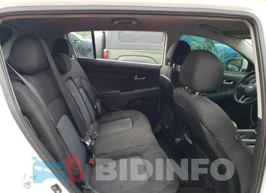 KNDPB3AC8F7761717 Photo# 11