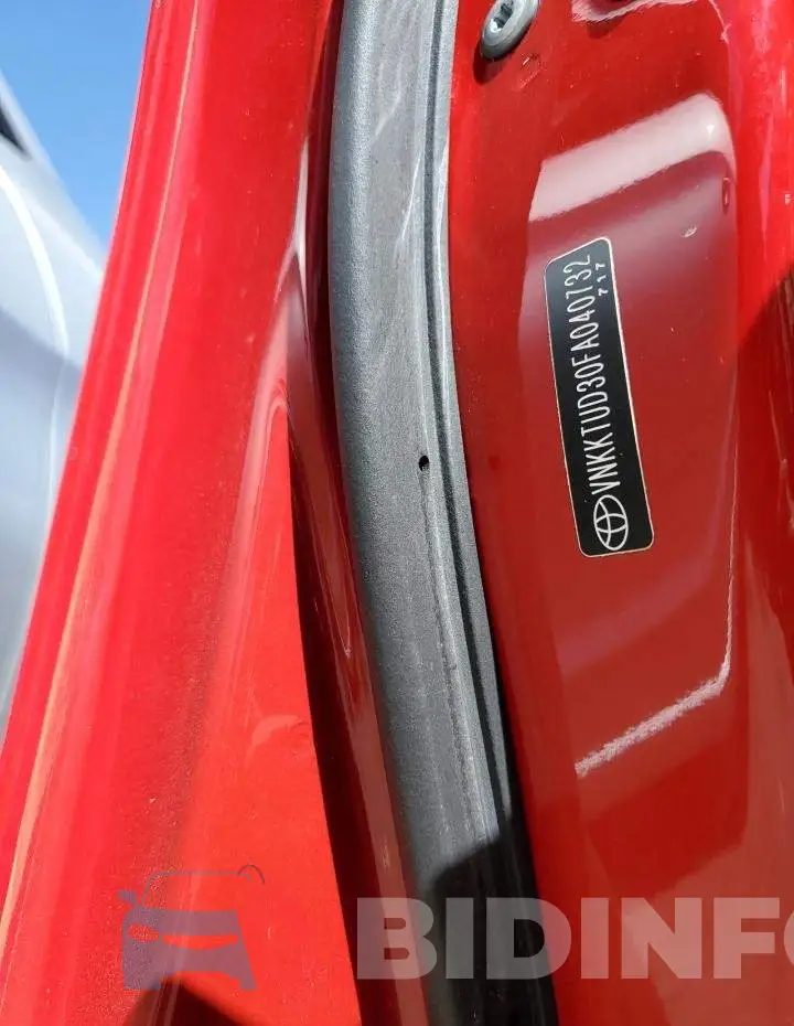 VNKKTUD30FA040732 Photo# 12