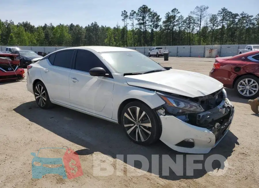 1N4BL4CV6LC230147 Photo# 4