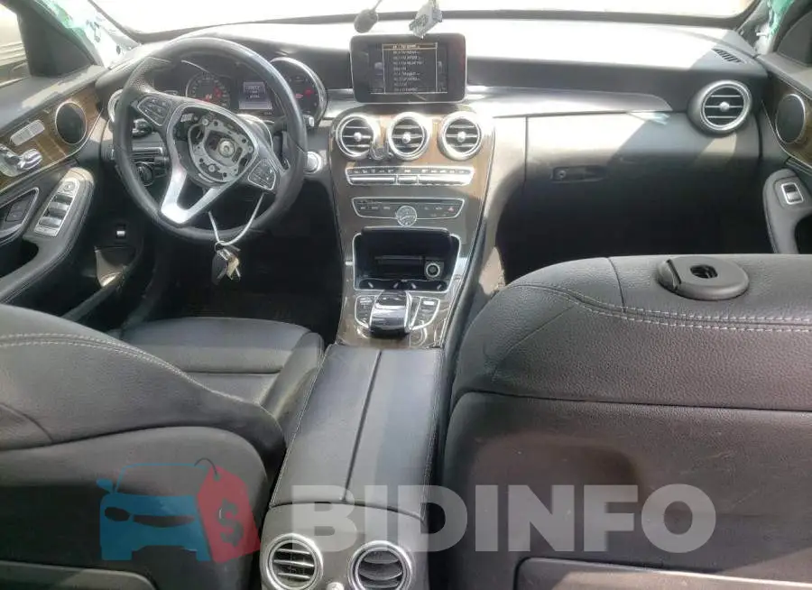 WDDWF4KB9GR140008 Photo# 8