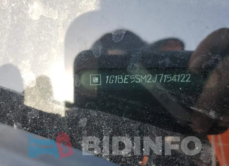 1G1BE5SM2J7154122 Photo# 12