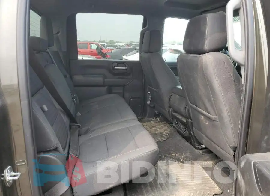 1GC4YTEY3PF182018 Photo# 10