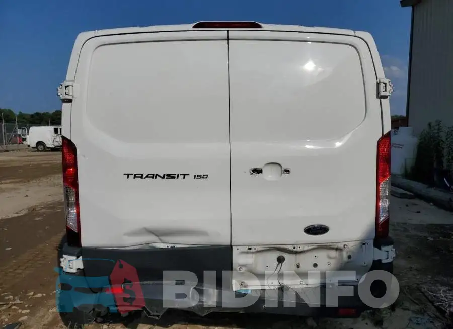 1FTNE1ZM6FKB17923 Photo# 6
