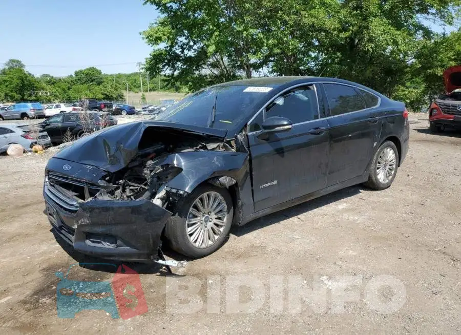 3FA6P0LU6GR155298 Photo# 1