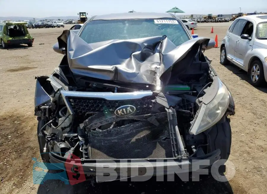 KNDPB3AC3E7616857 Photo# 5