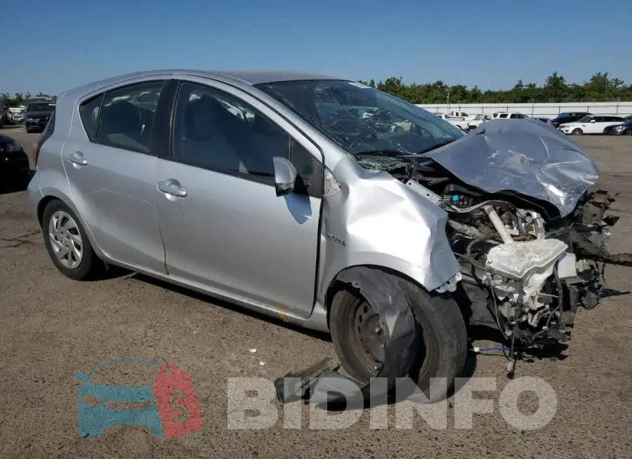 JTDKDTB36F1579763 Photo# 4