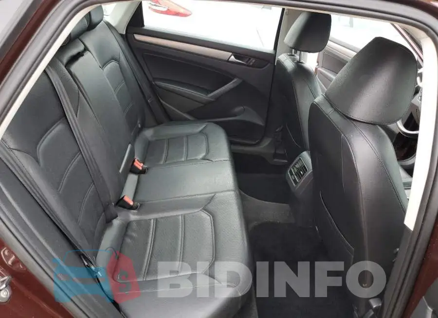 1VWBS7A31EC051630 Photo# 10