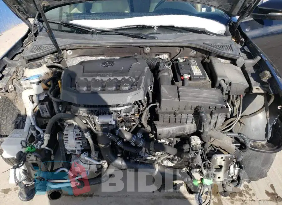 1VWLA7A31KC008151 Photo# 11