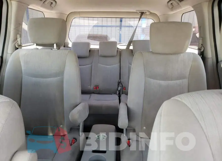 JN8AE2KP5F9129257 Photo# 10