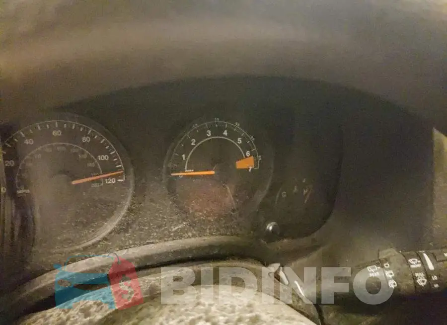 1C4NJPBB9HD203807 Photo# 8