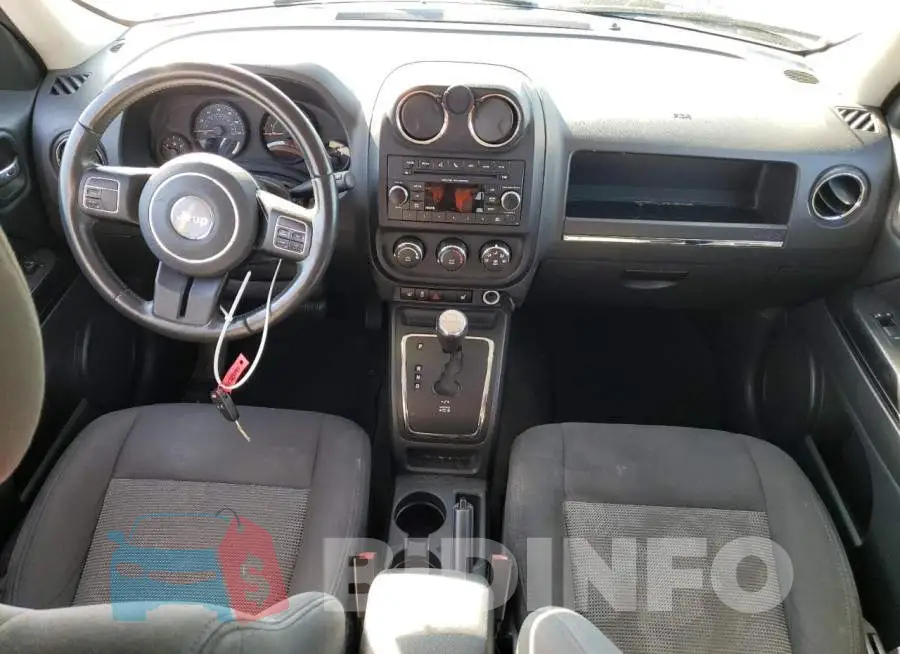 1C4NJPFAXGD794617 Photo# 8