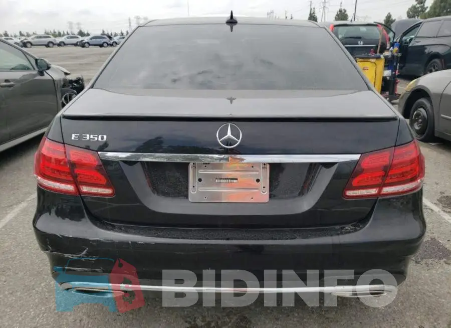 WDDHF5KB2GB186528 Photo# 6