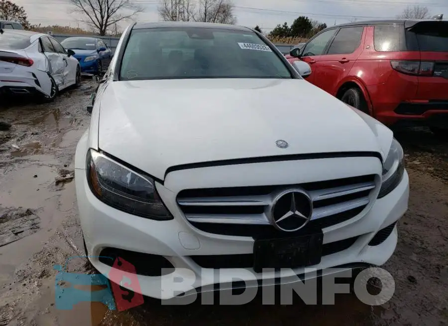 WDDWF4KB0HR241049 Photo# 5