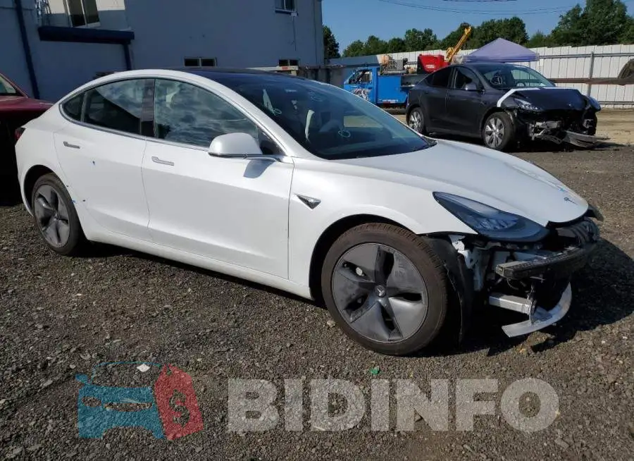 5YJ3E1EB8JF131176 Photo# 4