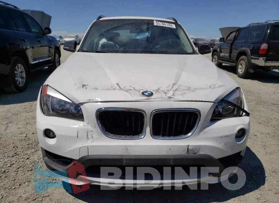 WBAVM1C57FV318097 Photo# 5
