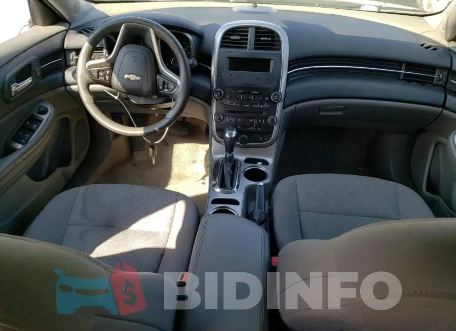 1G11B5SLXFF194067 Photo# 8