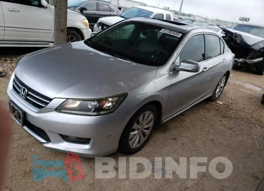 1HGCR2F86FA161663 Photo# 1