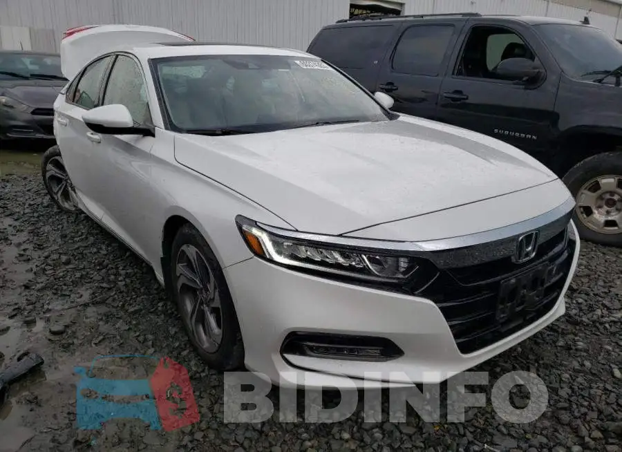 1HGCV2F53JA013626 Photo# 4