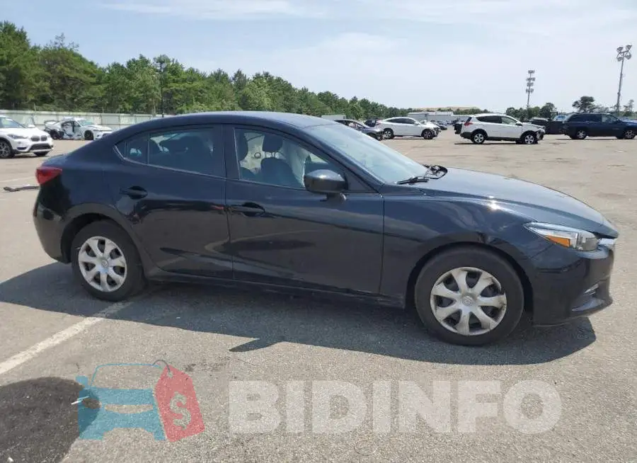 3MZBN1U79JM178962 Photo# 4