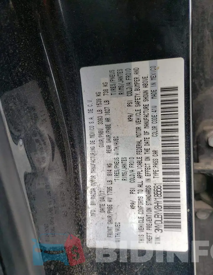 3MYDLBYV8HY185681 Photo# 12