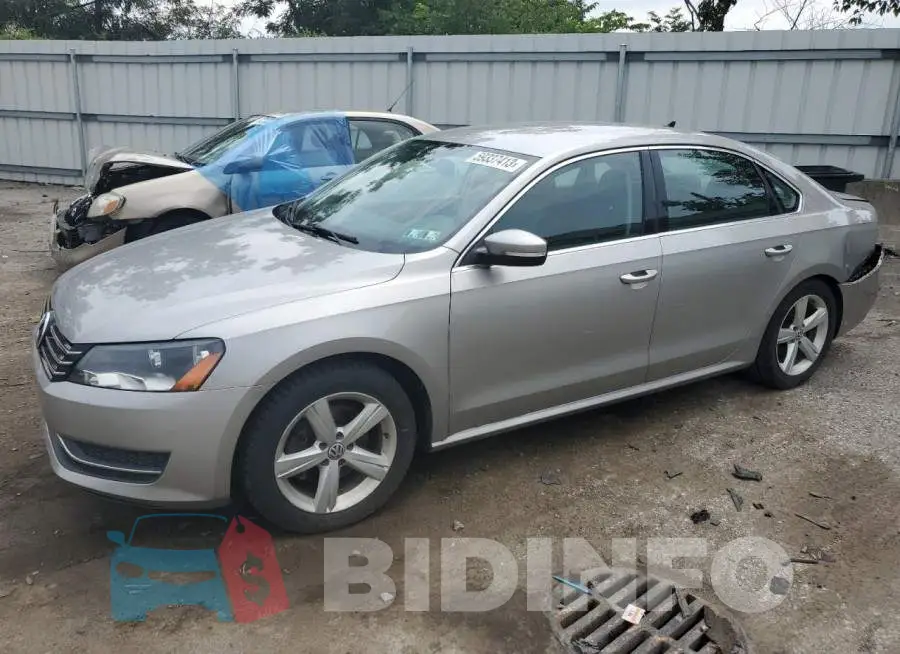 1VWBS7A31EC103659 Photo# 1